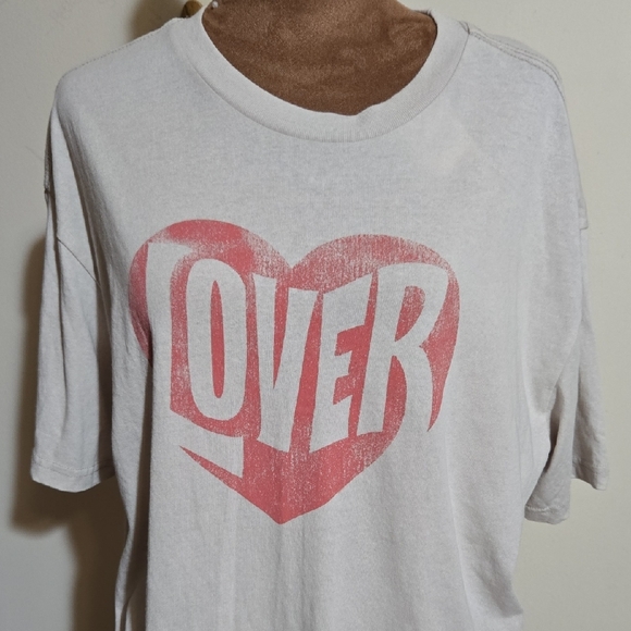 MAD Engine Lover Heart Graphic T Shirt Swifty SM Beige Cotton Blend NWT - Picture 3 of 9